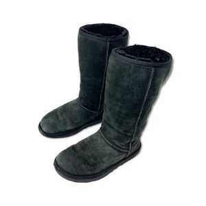 UGG Ugg Australia Classic Suede Black Tall Winter Boot Boots Women’s Size 6